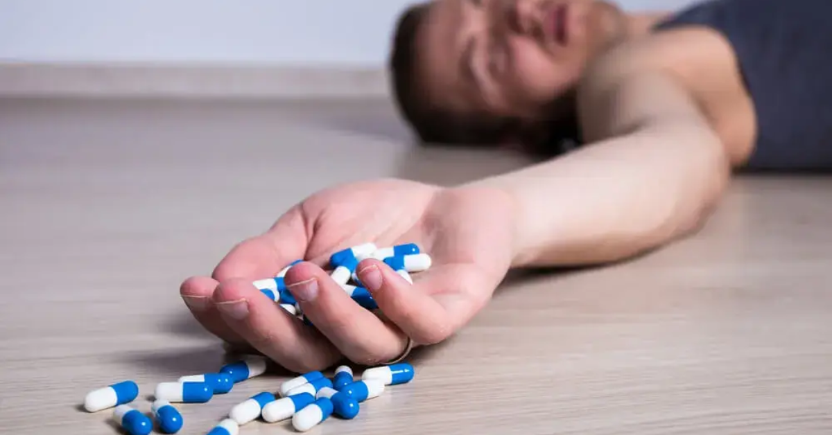 Teen Opioid Use Falls but Overdose Deaths Stay Alarmingly High in the US – What’s Going On?